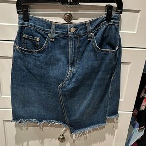 Rag & Bone denim mini skirt size 26. Pre-owned.